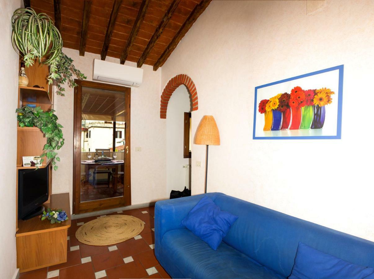 Romantico Balcone In Centro Florenz